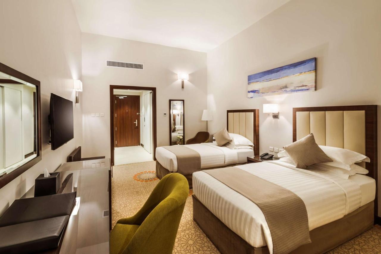 Best Western Plus Al Qurayyat City Center Exterior photo