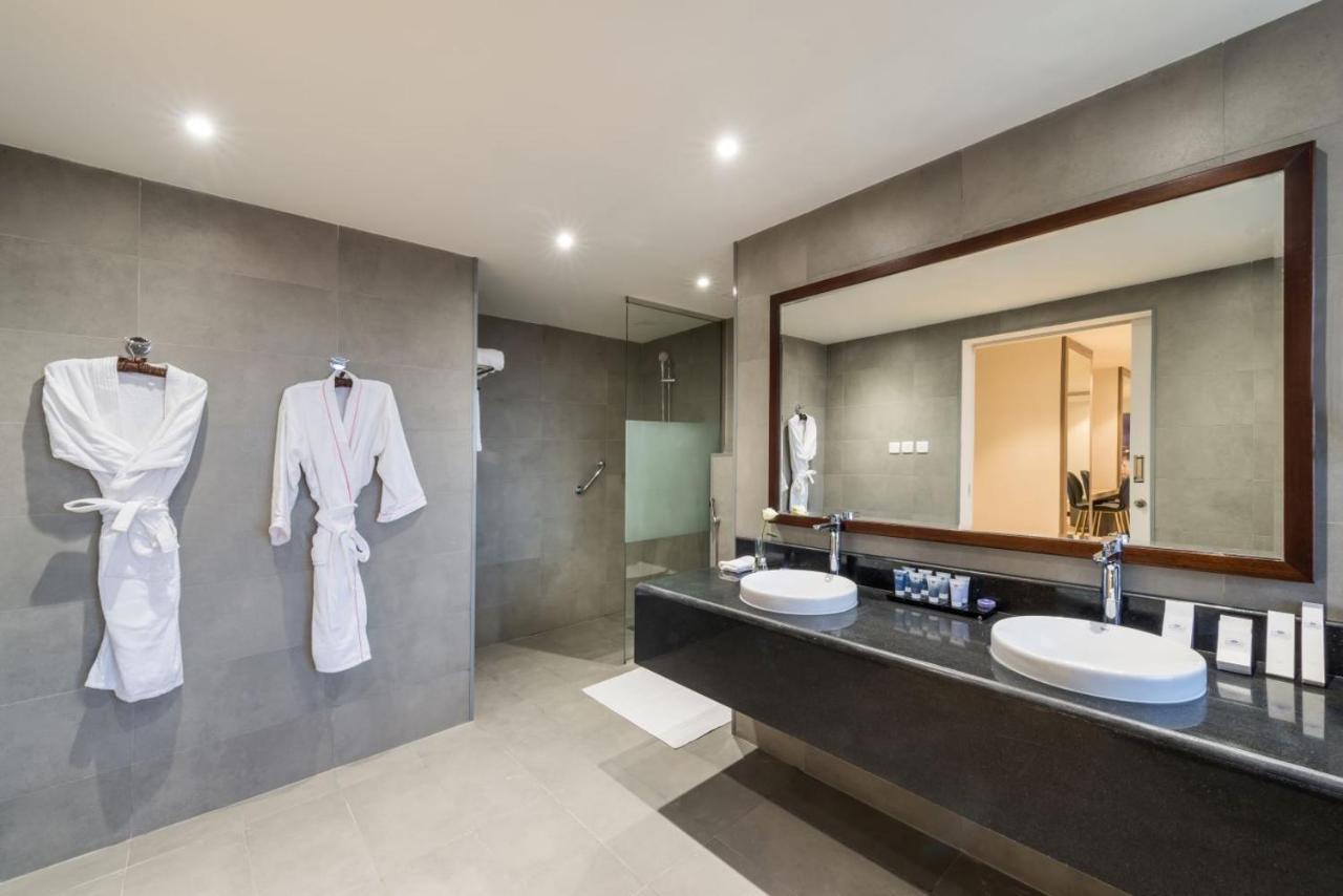 Best Western Plus Al Qurayyat City Center Exterior photo