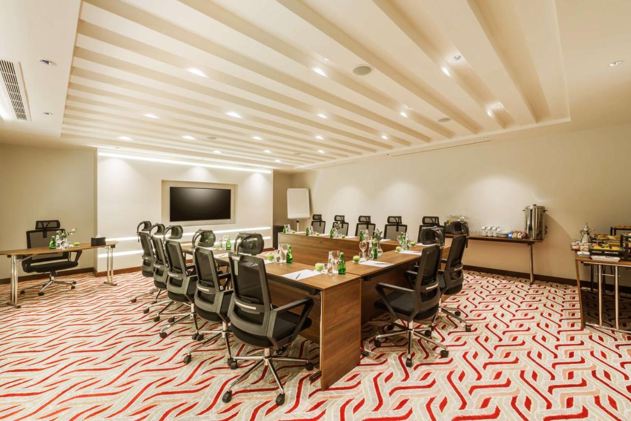 Best Western Plus Al Qurayyat City Center Exterior photo